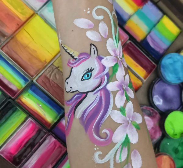 איפור של חד קרן